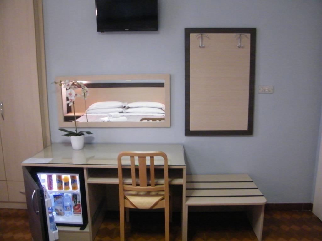 Camera Singola con Bagno Privato